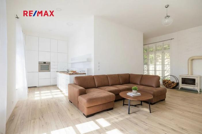 Prodej vícegeneračního domu, Vráž, Nad Loděnicí, 219 m2