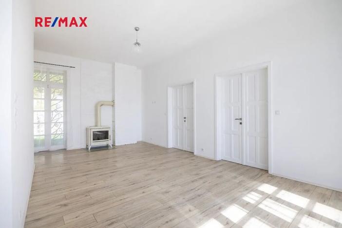 Prodej vícegeneračního domu, Vráž, Nad Loděnicí, 219 m2