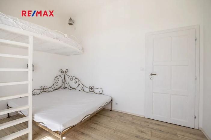 Prodej vícegeneračního domu, Vráž, Nad Loděnicí, 219 m2