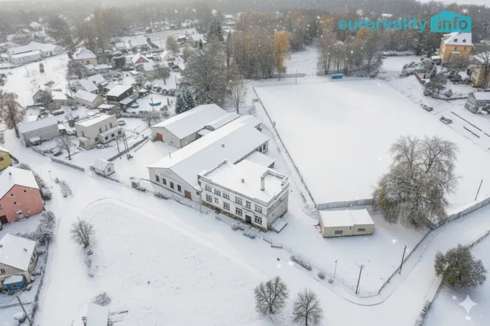 Prodej výrobních prostor, Plesná, Dlouhá, 2031 m2
