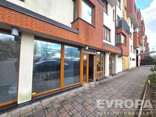 Prodej bytu 1+kk, Praha - Libeň, Nad Okrouhlíkem, 52 m2