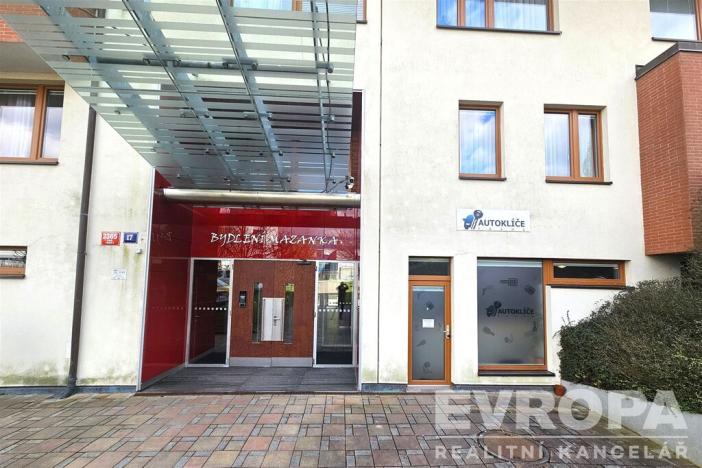 Prodej bytu 1+kk, Praha - Libeň, Nad Okrouhlíkem, 52 m2