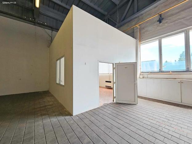 Pronájem skladu, Praha - Čakovice, 1463 m2