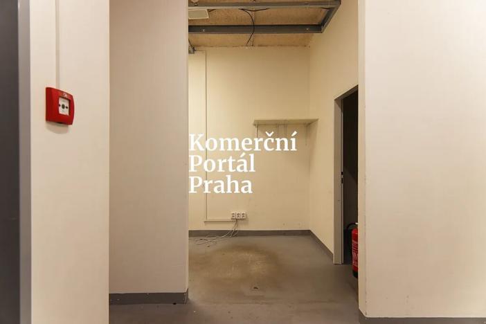 Pronájem obchodního prostoru, Praha - Krč, Olbrachtova, 200 m2