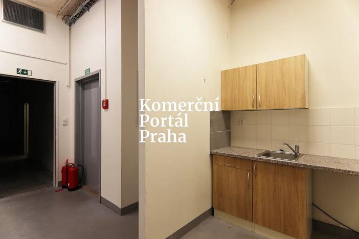 Pronájem obchodního prostoru, Praha - Krč, Olbrachtova, 200 m2