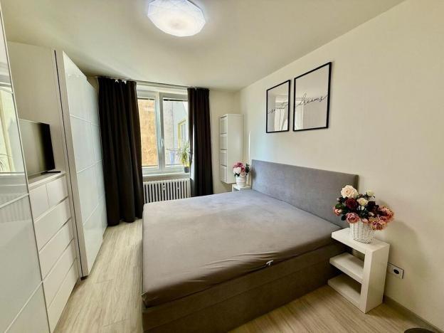 Pronájem bytu 2+1, Hradec Králové - Pražské Předměstí, U Koruny, 68 m2