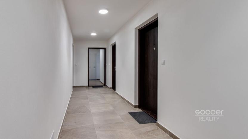 Pronájem bytu 1+kk, Praha - Chodov, Šternovská, 32 m2