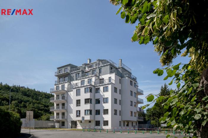 Prodej bytu 1+kk, Karlovy Vary, Šumavská, 56 m2