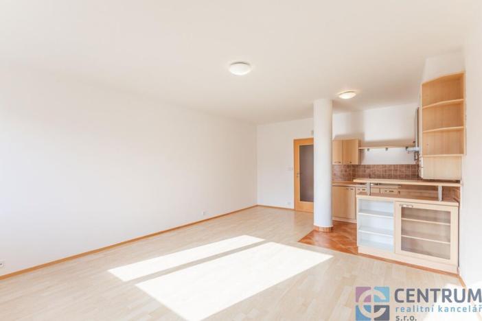 Prodej bytu 1+kk, Praha - Prosek, Nad šestikopy, 36 m2