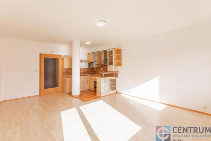 Prodej bytu 1+kk, Praha - Prosek, Nad šestikopy, 36 m2