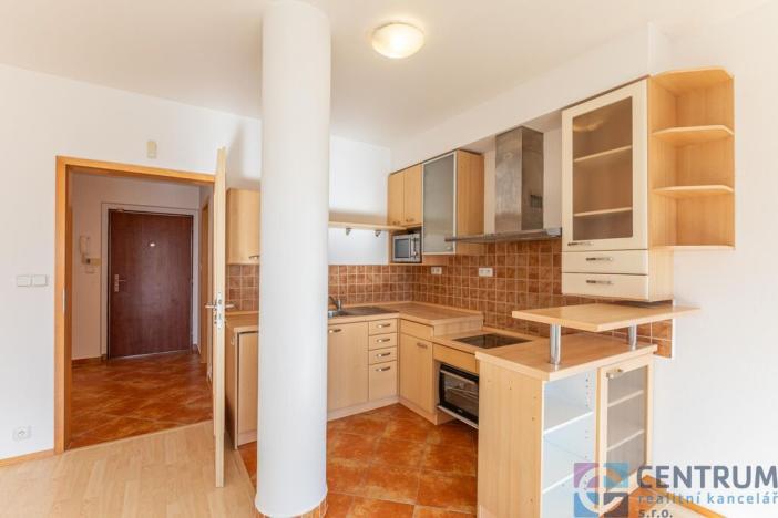 Prodej bytu 1+kk, Praha - Prosek, Nad šestikopy, 36 m2