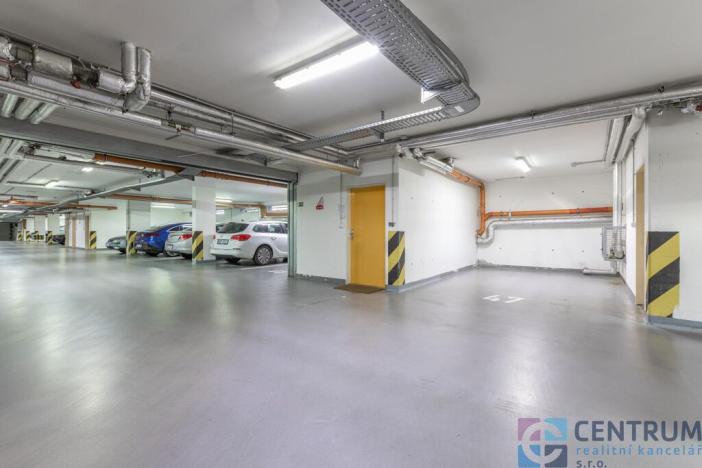 Prodej bytu 1+kk, Praha - Prosek, Nad šestikopy, 36 m2