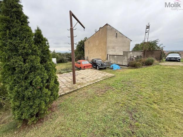 Prodej pozemku pro bydlení, Lišany, 2081 m2