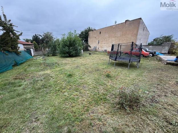 Prodej pozemku pro bydlení, Lišany, 2081 m2