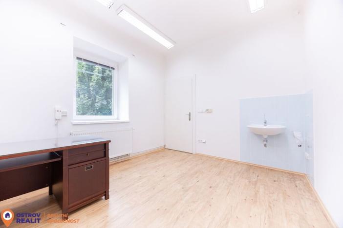 Pronájem ordinace, Olomouc, Dukelská, 116 m2