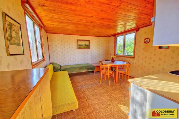 Prodej zahrady, Dobšice, 721 m2