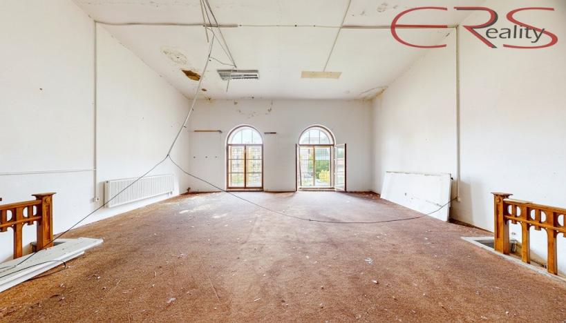 Prodej obchodního prostoru, Broumov - Poříčí, 750 m2