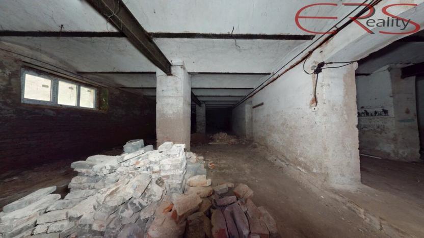 Prodej obchodního prostoru, Broumov - Poříčí, 750 m2