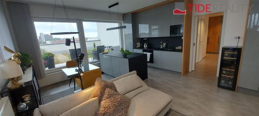 Pronájem bytu 3+kk, Praha, Štěchovická, 130 m2