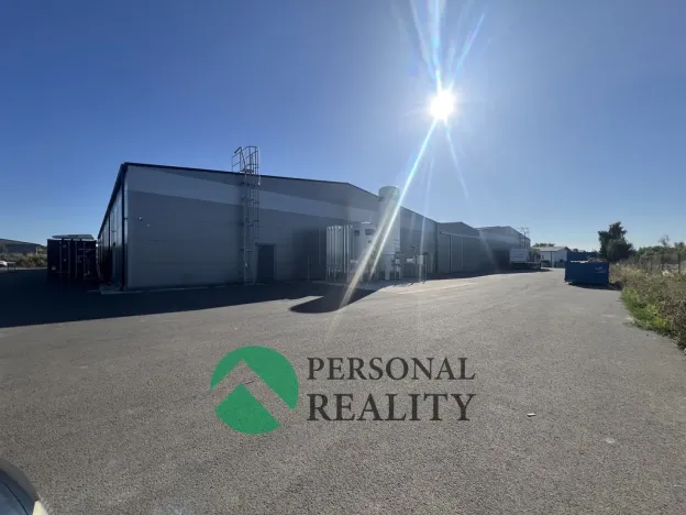 Pronájem skladu, Herink, Hlavní, 1890 m2