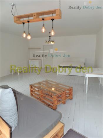 Pronájem bytu 2+1, Opava, Dolní náměstí, 80 m2