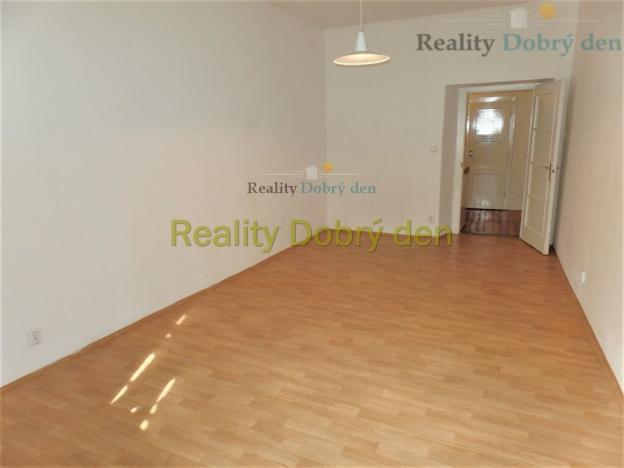 Pronájem bytu 2+1, Opava, Dolní náměstí, 80 m2