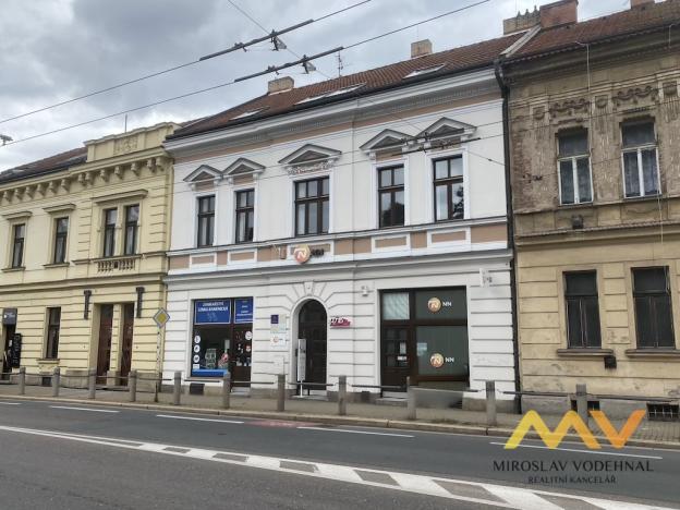 Pronájem kanceláře, Hradec Králové, Československé armády, 131 m2