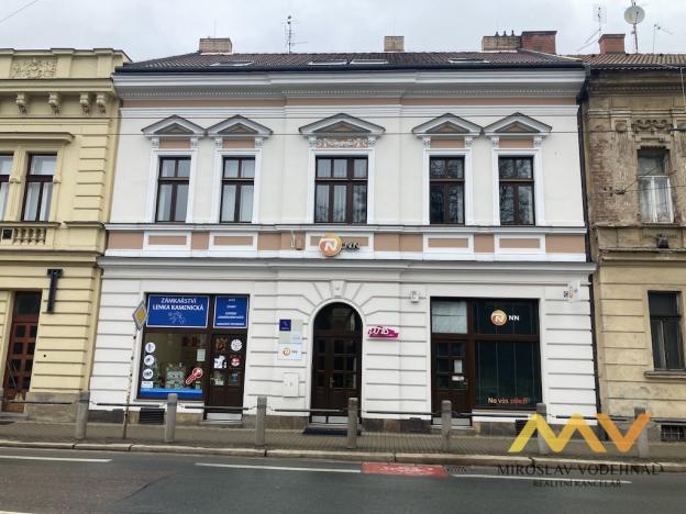 Pronájem kanceláře, Hradec Králové, Československé armády, 259 m2