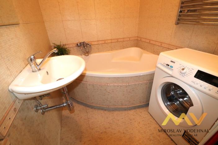 Pronájem bytu 2+1, Hradec Králové, náměstí Jana Pavla II., 78 m2