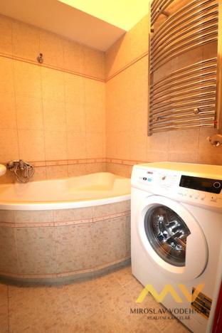 Pronájem bytu 2+1, Hradec Králové, náměstí Jana Pavla II., 78 m2