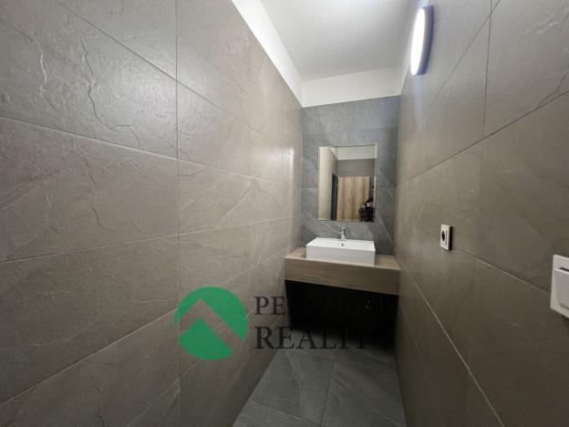 Pronájem výrobních prostor, Herink, Hlavní, 1106 m2