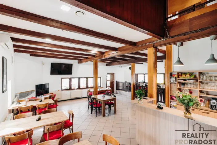 Prodej restaurace, Hodonín, Brandlova, 500 m2