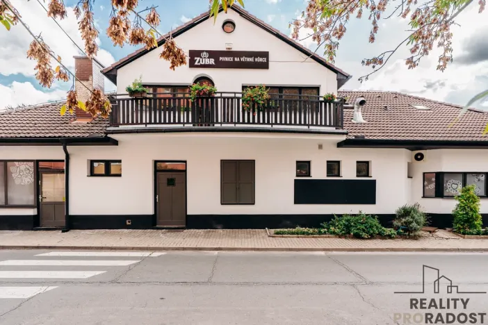 Prodej restaurace, Hodonín, Brandlova, 500 m2