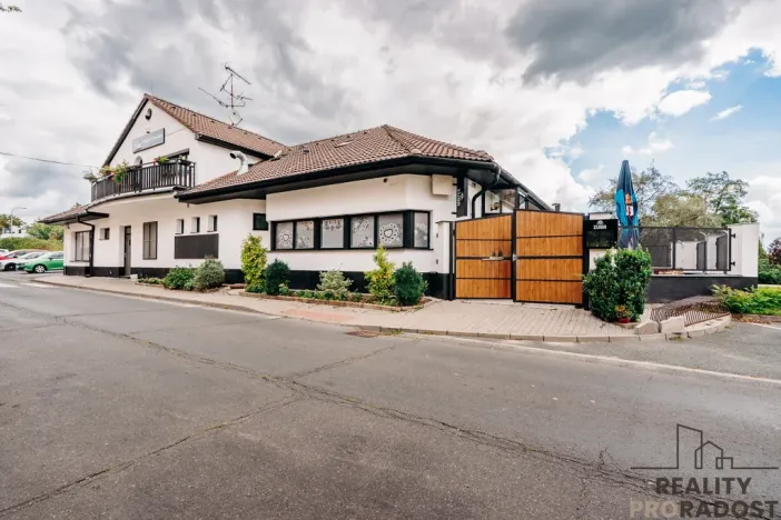 Prodej restaurace, Hodonín, Brandlova, 500 m2