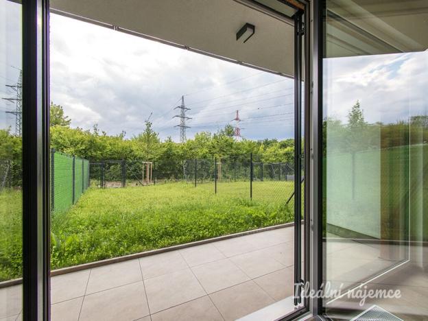 Pronájem bytu 1+kk, Praha - Střížkov, Roudnická, 38 m2