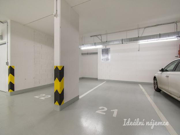 Pronájem bytu 1+kk, Praha - Střížkov, Roudnická, 38 m2