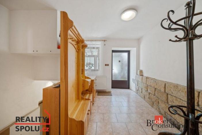 Prodej rodinného domu, Dubenec, 500 m2
