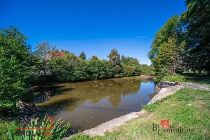 Prodej rodinného domu, Dubenec, 500 m2