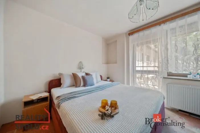 Prodej rodinného domu, Dubenec, 450 m2