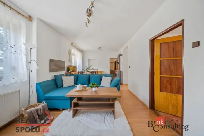 Prodej rodinného domu, Dubenec, 450 m2