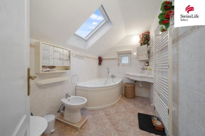 Prodej rodinného domu, Jasenná, 200 m2