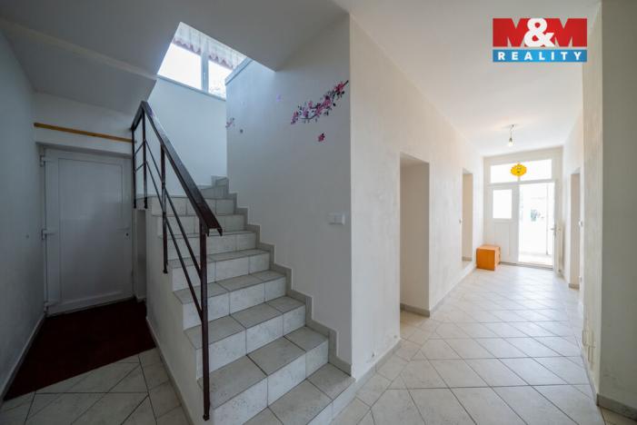 Prodej rodinného domu, Rovečné, 270 m2