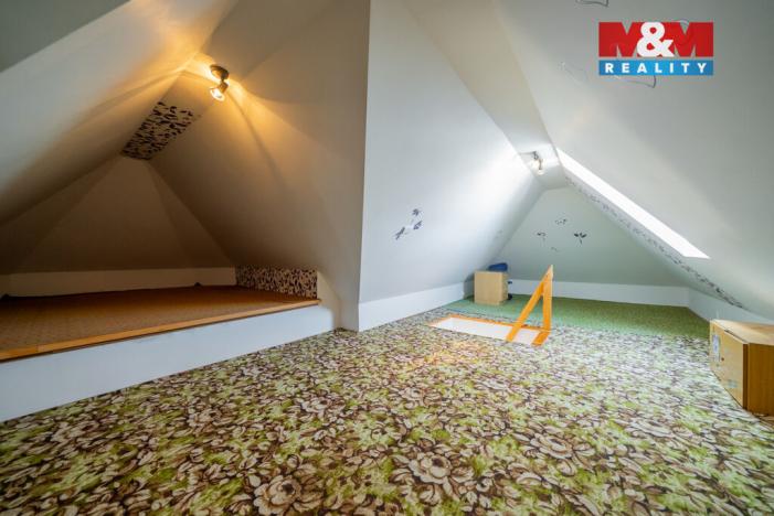 Prodej rodinného domu, Rovečné, 270 m2