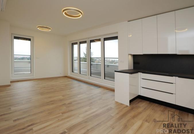 Pronájem bytu 2+kk, Praha - Záběhlice, Klapálkova, 82 m2