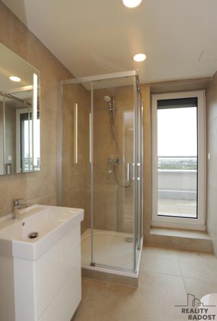 Pronájem bytu 2+kk, Praha - Záběhlice, Klapálkova, 82 m2