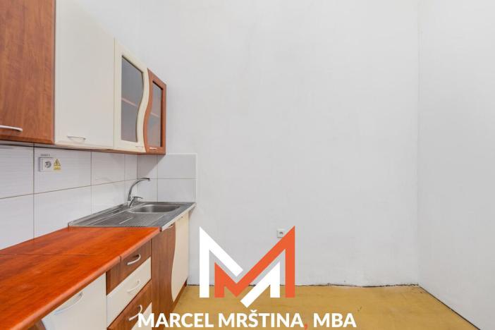 Prodej rodinného domu, Broumov - Nové Město, U Dolní brány, 1040 m2