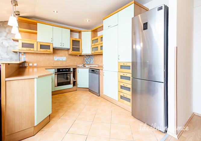 Pronájem bytu 4+kk, Praha - Vinoř, Labětínská, 116 m2