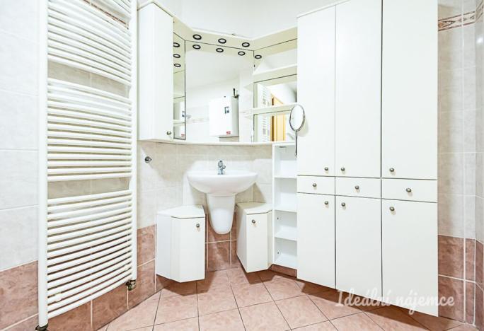 Pronájem bytu 4+kk, Praha - Vinoř, Labětínská, 116 m2