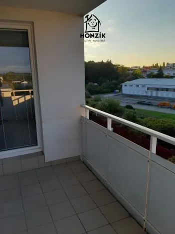 Pronájem bytu 2+kk, Praha - Uhříněves, U uhříněveské obory, 50 m2