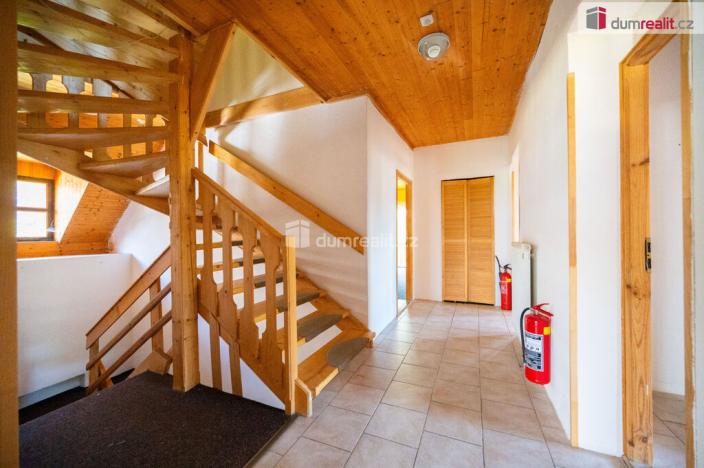 Prodej ubytování, Frymburk - Kovářov, 366 m2